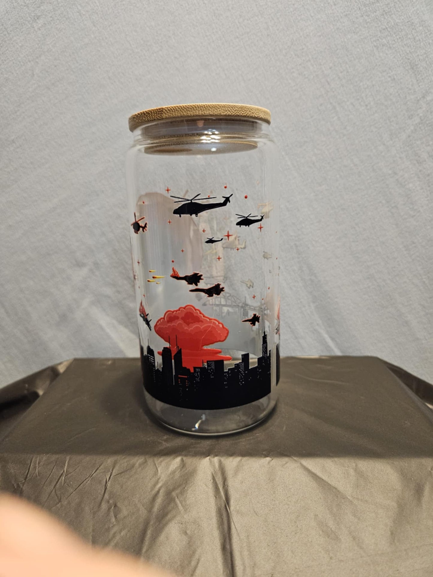 20 glass tumbler with bamboo lid and straw