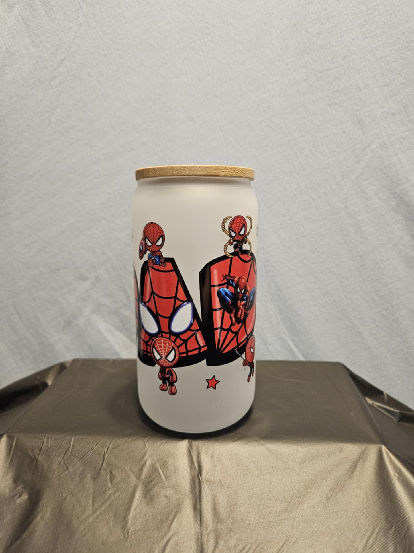 20 glass tumbler with bamboo lid and straw