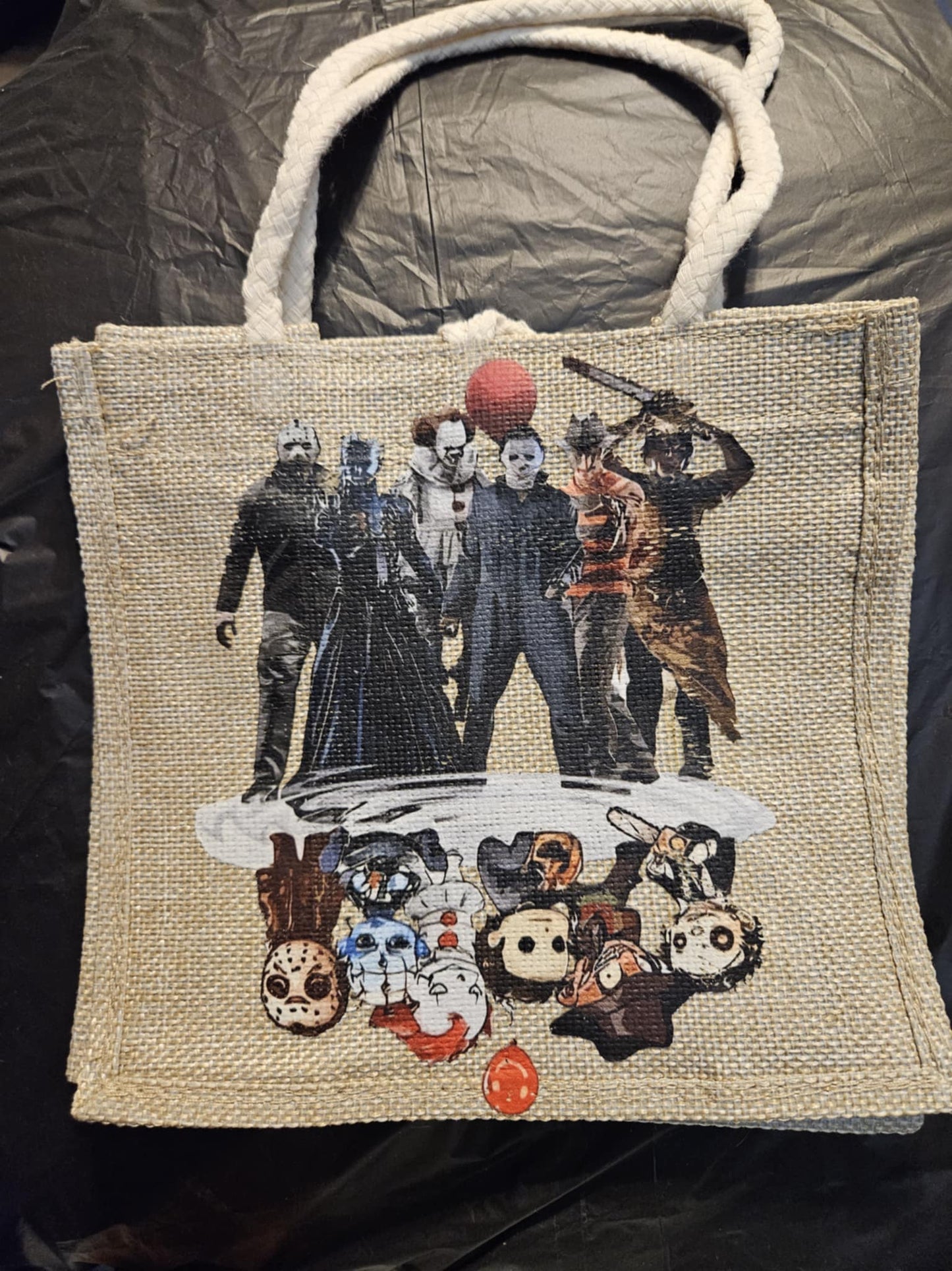 7x7 wicker bag with buttons and handles