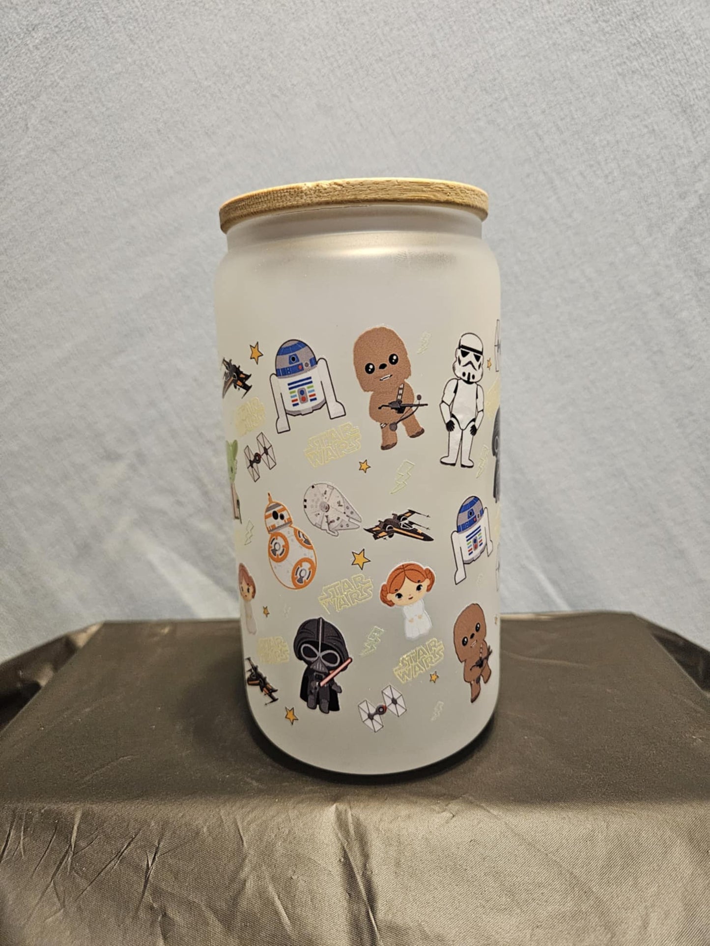 20 glass tumbler with bamboo lid and straw