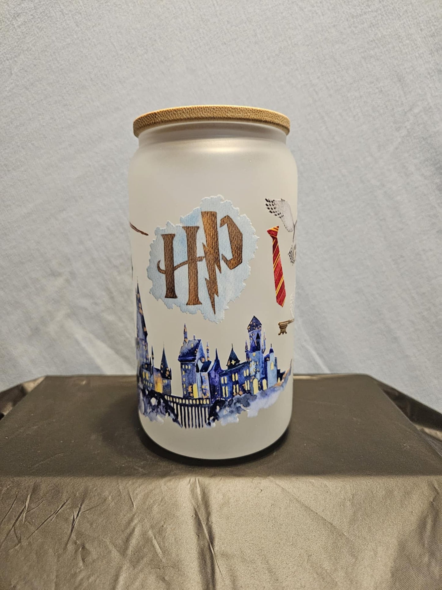 20 glass tumbler with bamboo lid and straw