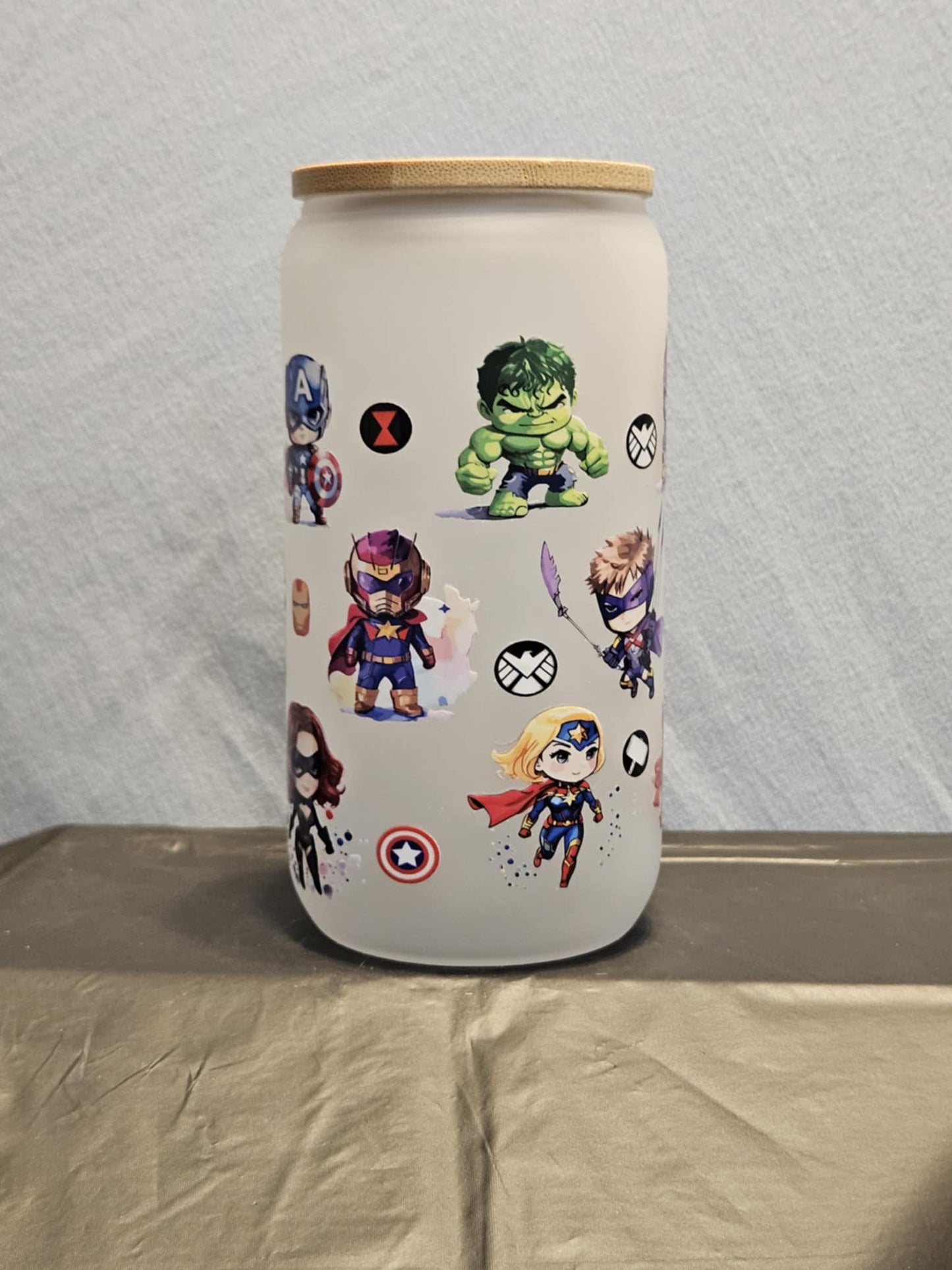 20 glass tumbler with bamboo lid and straw