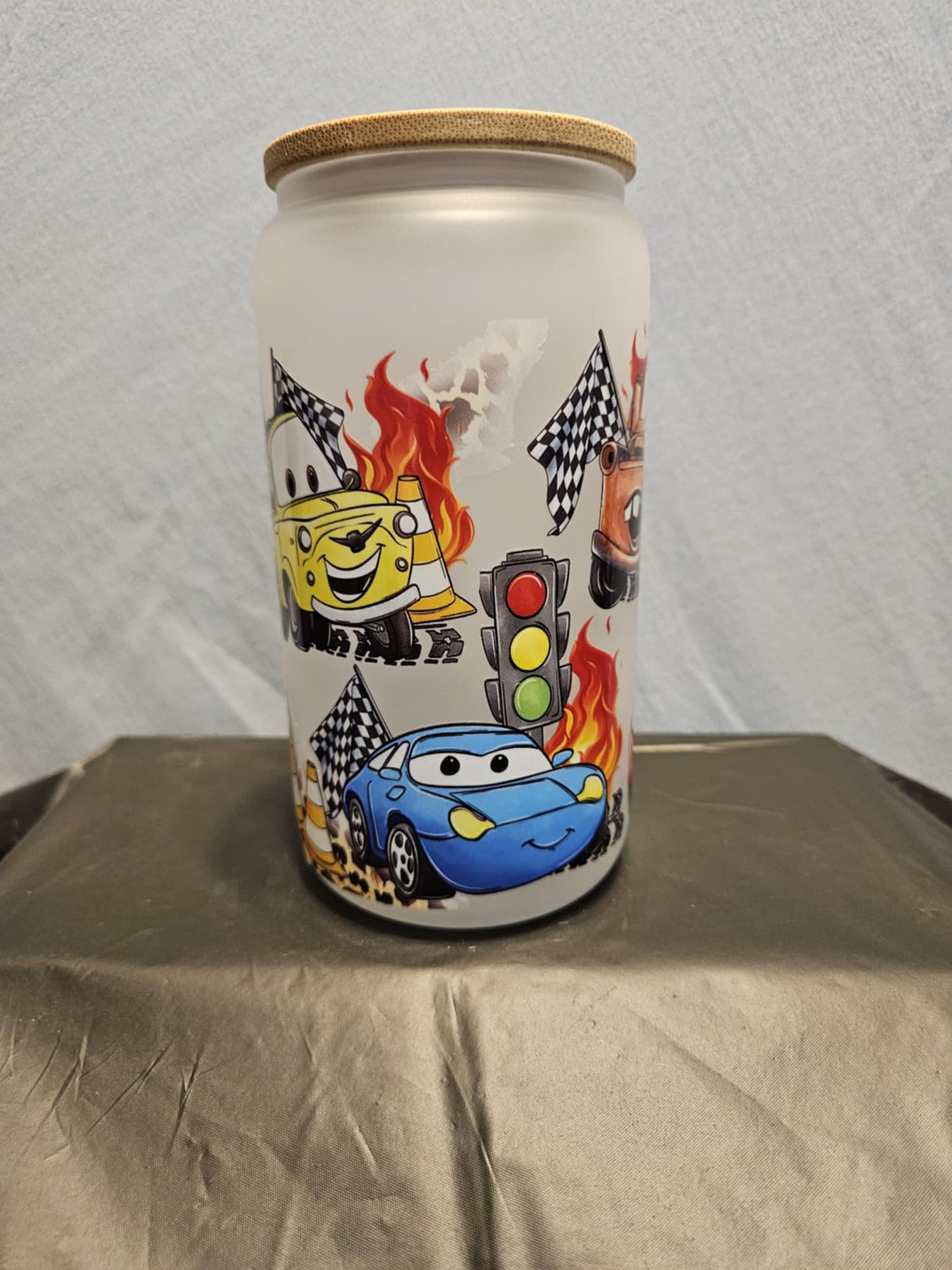 20 glass tumbler with bamboo lid and straw