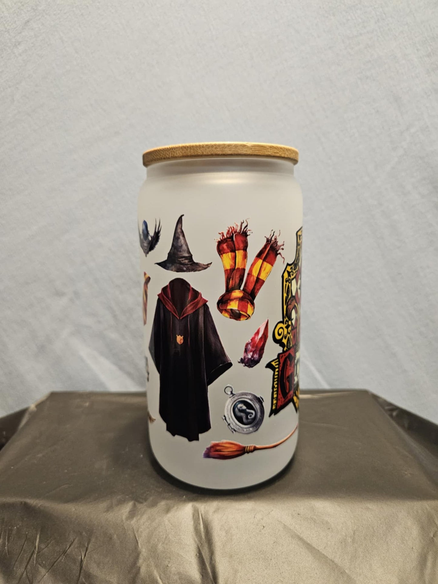 20 glass tumbler with bamboo lid and straw