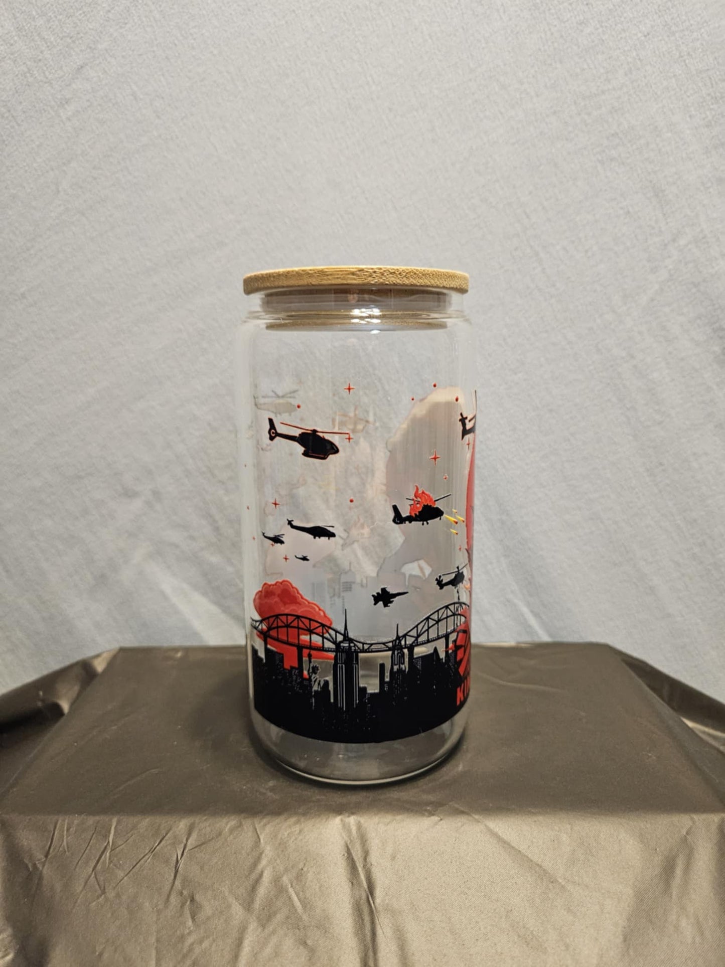 20 glass tumbler with bamboo lid and straw