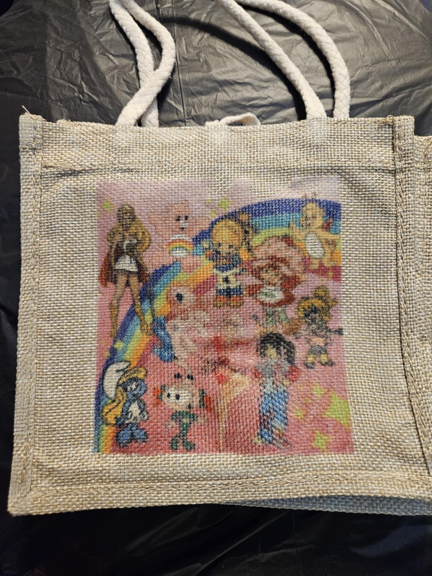 7x7 wicker bag with buttons and handles