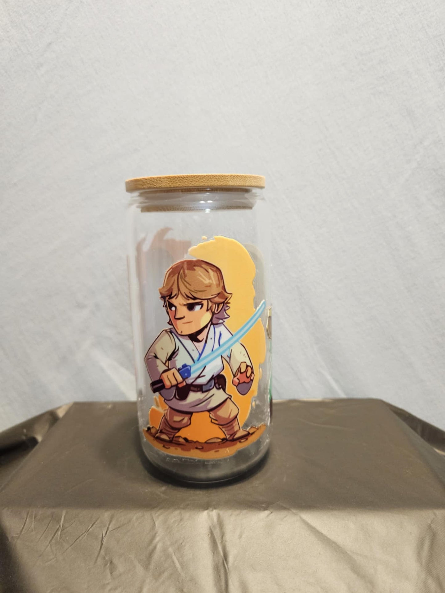 20 glass tumbler with bamboo lid and straw