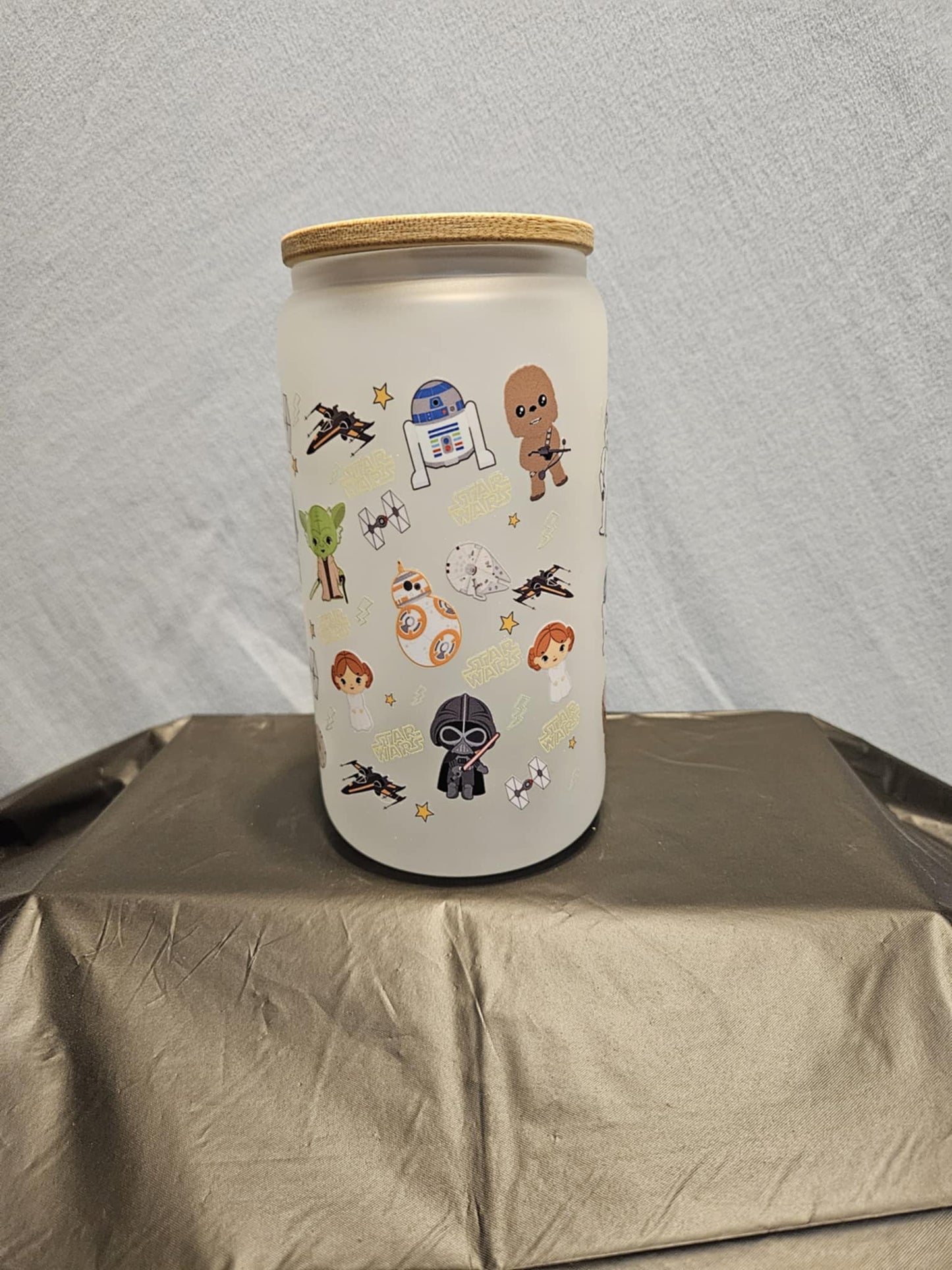 20 glass tumbler with bamboo lid and straw