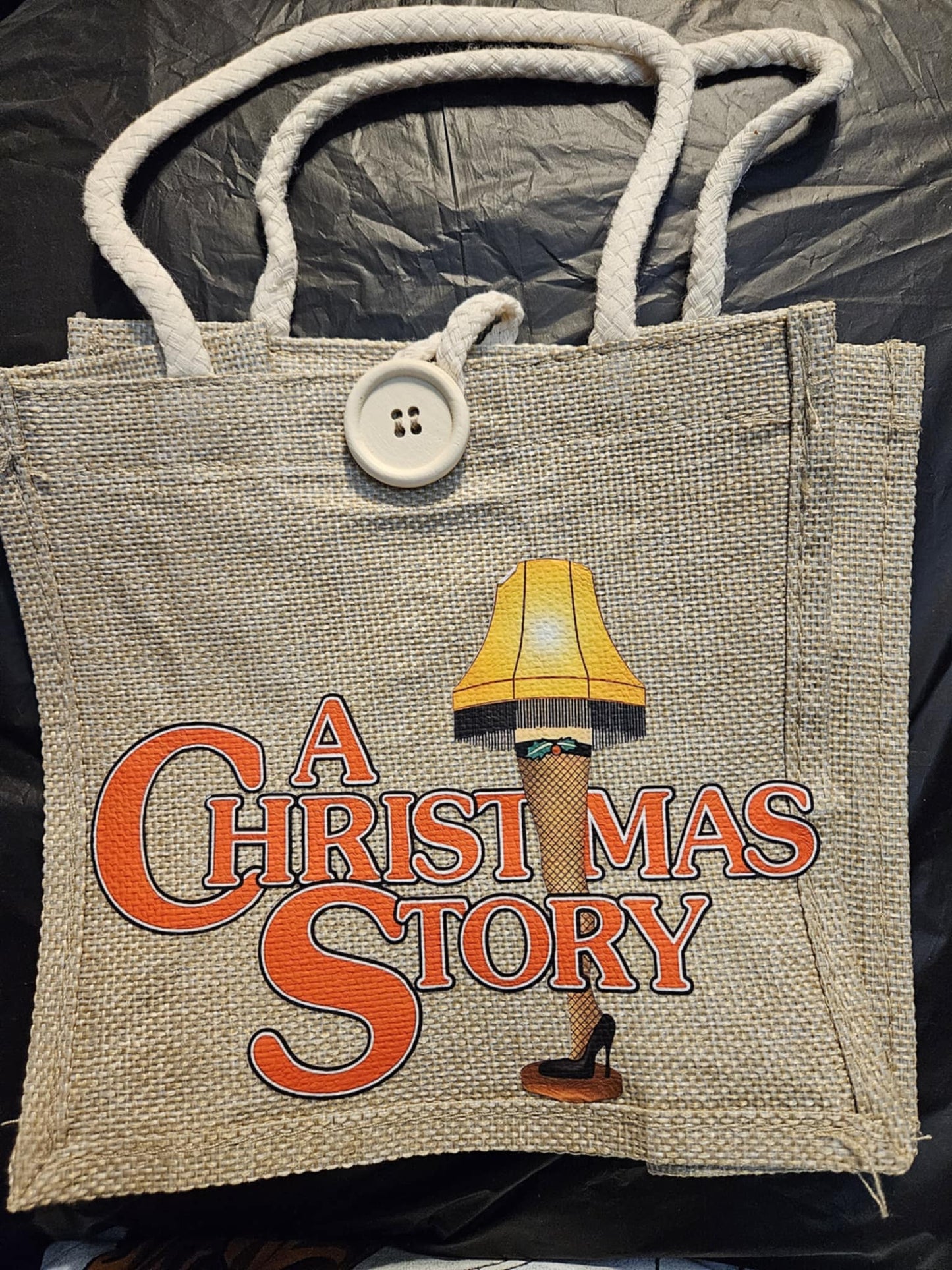 7x7 wicker bag with buttons and handles