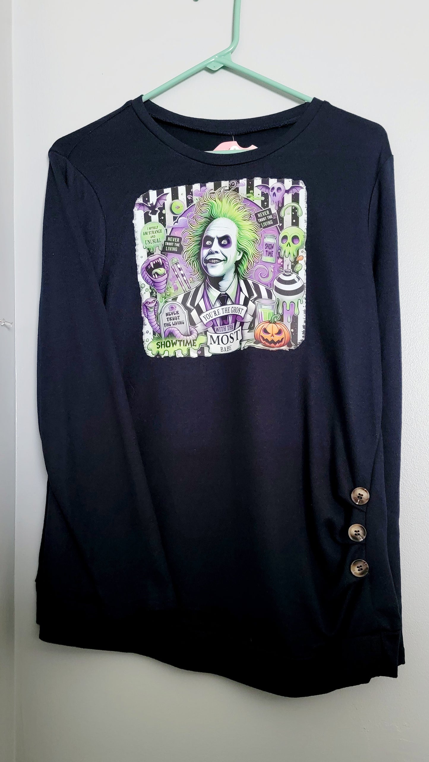 XL Beetlejuice Sweater